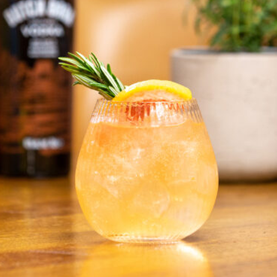 PINK GRAPEFRUIT SPRITZ